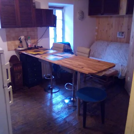 Petit Village Authentique Apartment *